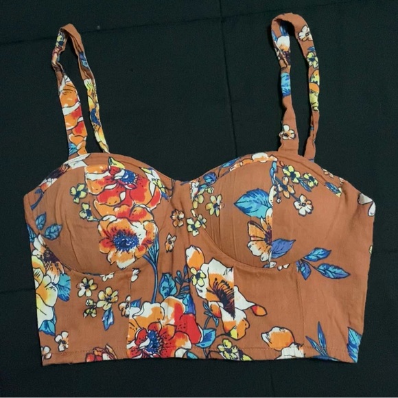 Orange salmon with flowers cropped tank top with padding bra - Picture 1 of 3